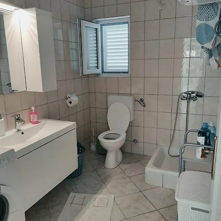 度假居 Holiday House With A Parking Space Mundanije, Rab - 21237 拉布
